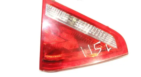 Audi A5 8T 8F Tailgate rear/tail lights 8T0945093