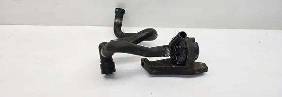 Jaguar XJ X350 Engine coolant pipe/hose 5W938C012AA
