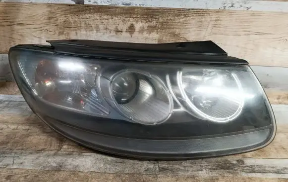 Hyundai Santa Fe Headlight/headlamp