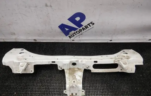 Top upper radiator support slam panel