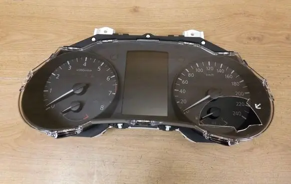 Nissan Pulsar Speedometer (instrument cluster) 248103ZL0C 3ZL0C