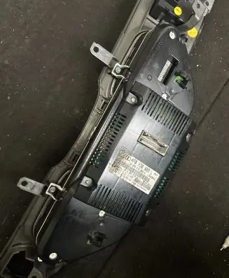 Audi A6 S6 C6 4F Speedometer (instrument cluster) 4E0920900L 4F0910900A