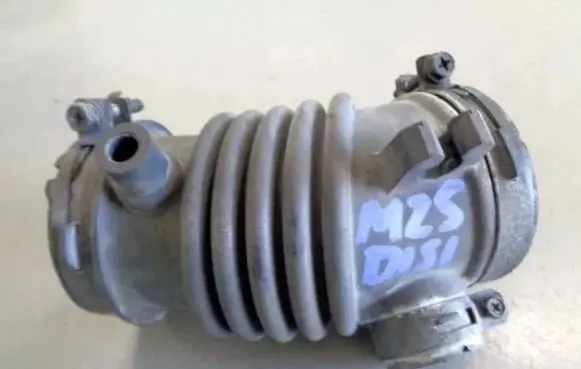 Mazda 5 Intercooler hose/pipe