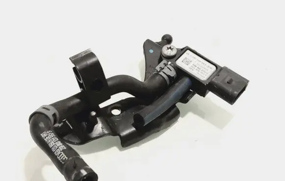 Audi A4 S4 B8 8K Exhaust gas pressure sensor 059906051C 0281006083