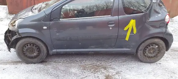 Toyota Aygo AB10 Rear side window