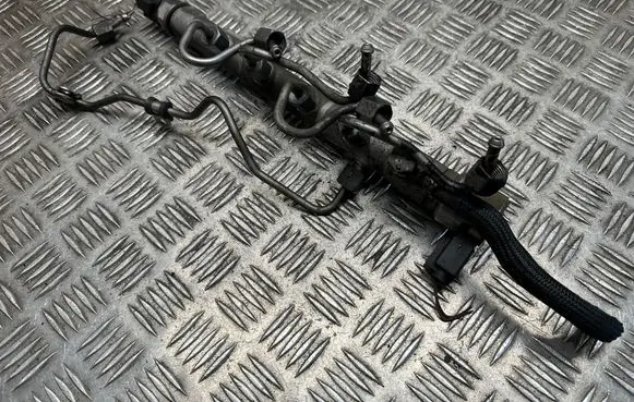 Fuel main line pipe