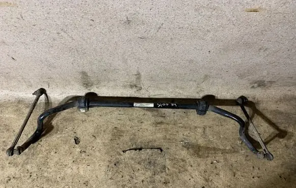 Front anti-roll bar/sway bar