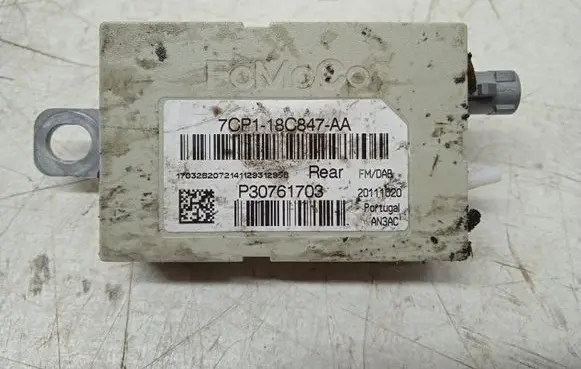 Volvo S60 Aerial antenna amplifier P30761703