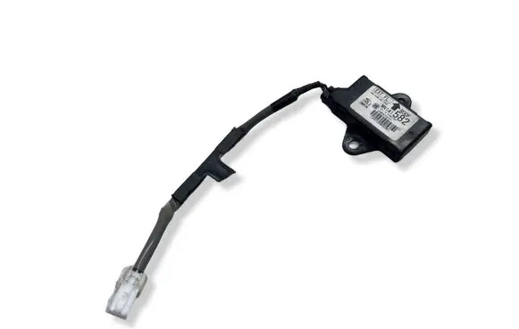 Mitsubishi Outlander Aerial antenna amplifier MN141582