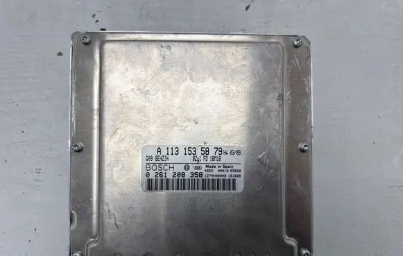 Mercedes-Benz C W203 Engine control unit/module A1131535879 1279H00000 0261208358
