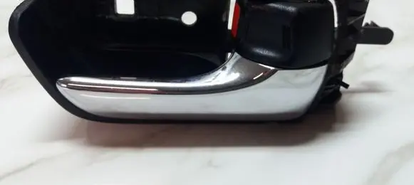 Toyota Prius (XW20) Front door interior handle