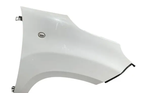 Fiat 500L Fender
