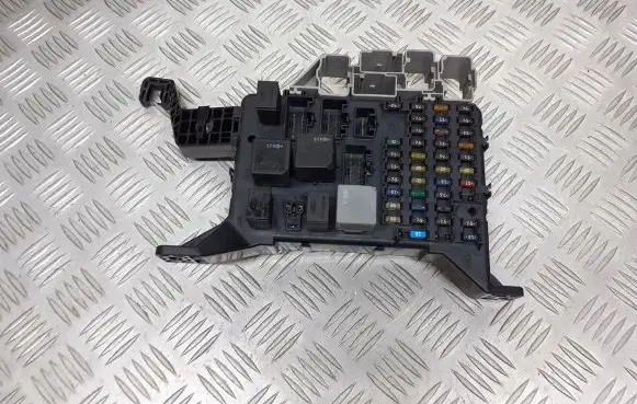 Ford Mondeo Mk III Fuse box set 1S7T-14A073-AE