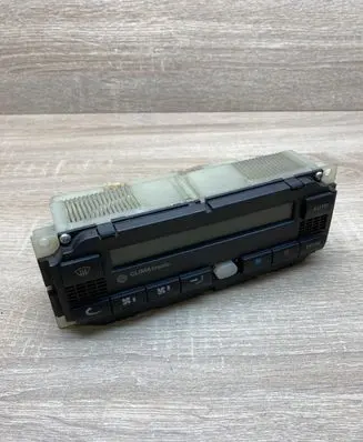 Volkswagen PASSAT B5 Climate control unit 3B1907044B 5HB007617