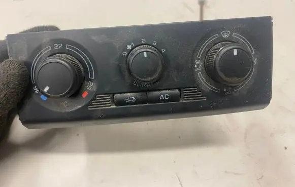 Skoda Fabia Mk2 (5J) Climate control unit 6Q0819445