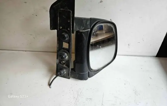 Hyundai H-1, Starex, Satellite Front door electric wing mirror E11015417