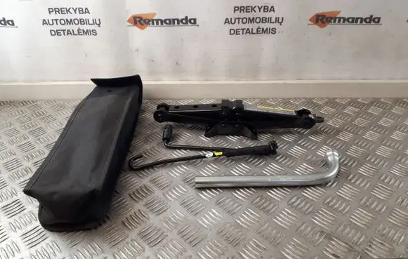 Volkswagen e-Golf Tool set 5Q0011031B 4D0012219A