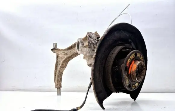 Volvo XC70 Rear wheel hub spindle/knuckle 9200623