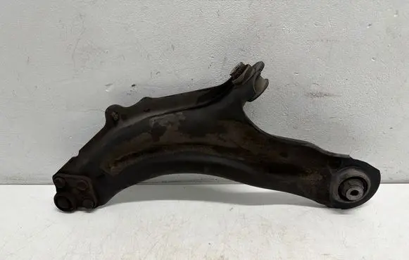 Renault Kangoo II Front lower control arm/wishbone 