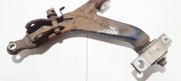 Lexus IS 220D-250-350 Front lower control arm/wishbone