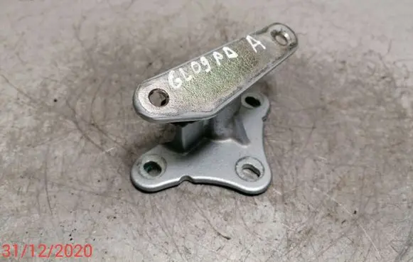 Mercedes-Benz GL X164 Front door lower hinge 