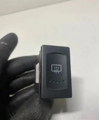Volkswagen PASSAT B5.5 Windscreen/window heater switch 3B0959621C