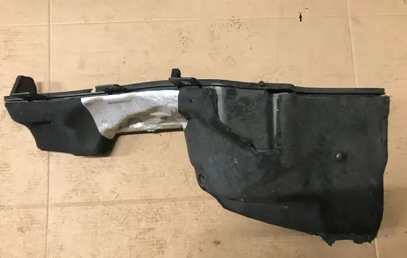 Maserati Ghibli Other engine bay part 670003431