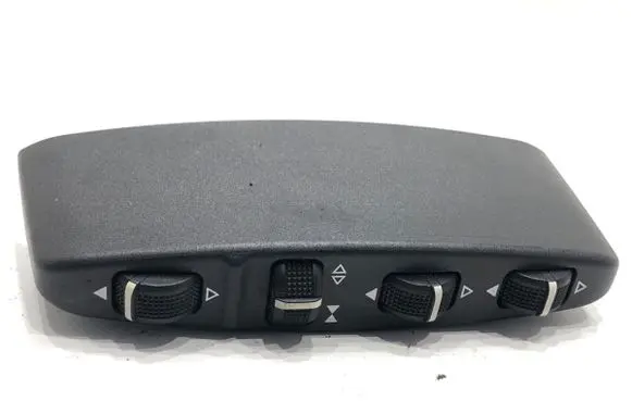 Mercedes-Benz C W204 Seat control switch A0008005178
