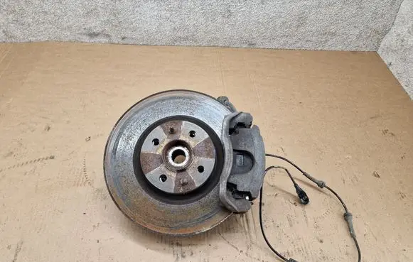 Fiat 500 Abarth Front wheel hub