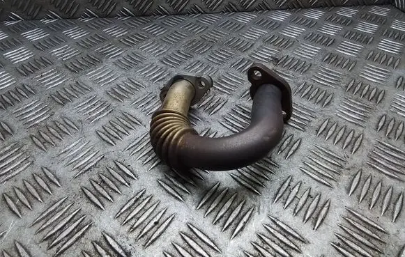 Skoda Yeti (5L) EGR valve line/pipe/hose 03P131521B