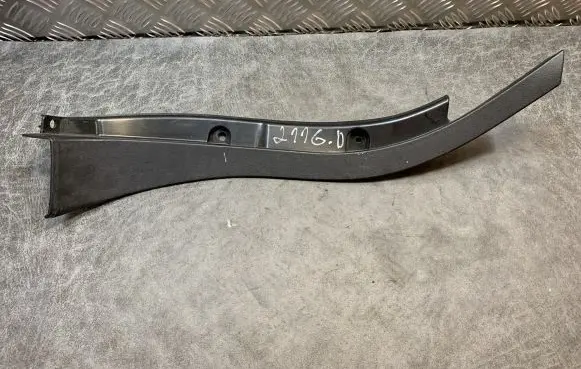 Mercedes-Benz E W211 Other trunk/boot trim element A2116920401