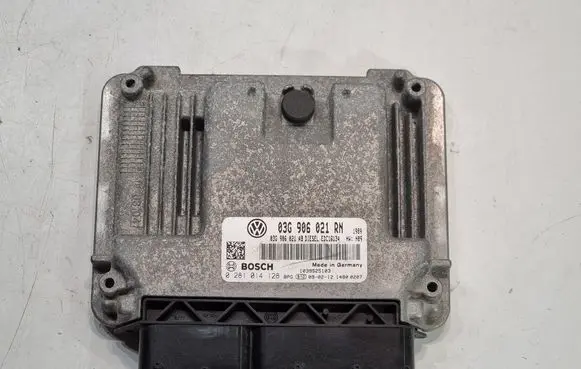 Volkswagen Touran I Engine control unit/module 03G906021RN 0281014128