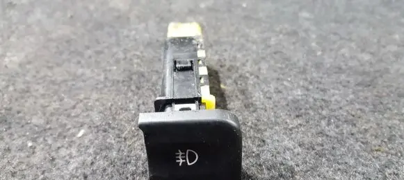 Chevrolet Tacuma Fog light switch 