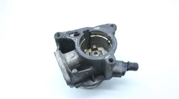 Volkswagen PASSAT CC Vacuum pump