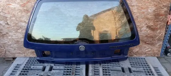 Volkswagen PASSAT B4 Tailgate/trunk/boot lid