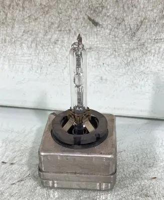 Opel Insignia A Xenon bulb 215438 Q4z65119