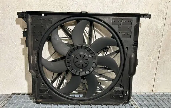 BMW 5 F10 F11 Electric radiator cooling fan 7575258 8509740 11600060687