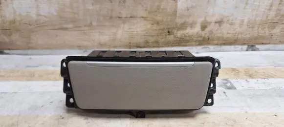 Glove box