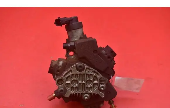 Renault Laguna III Fuel injection high pressure pump 0445010223