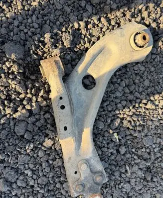 Peugeot 308 Front control arm