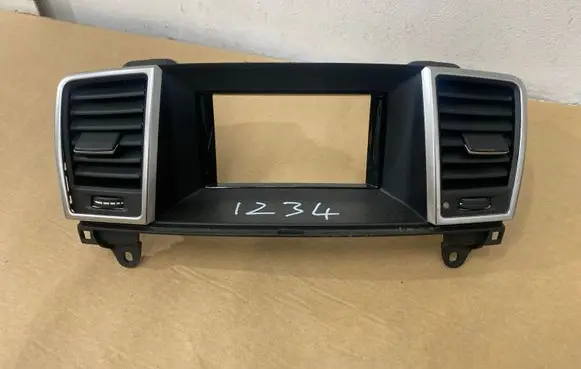 Mercedes-Benz ML W166 Dash center air vent grill A1668300054 16906251