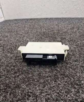 Mercedes-Benz E W213 Reducing agents exhaust control unit A0009007604