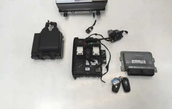 Ford Kuga III Engine ECU kit and lock set LX6A12A650DGA
