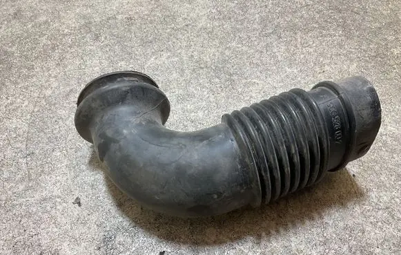 Mercedes-Benz Sprinter W906 Air intake duct part A9065280024