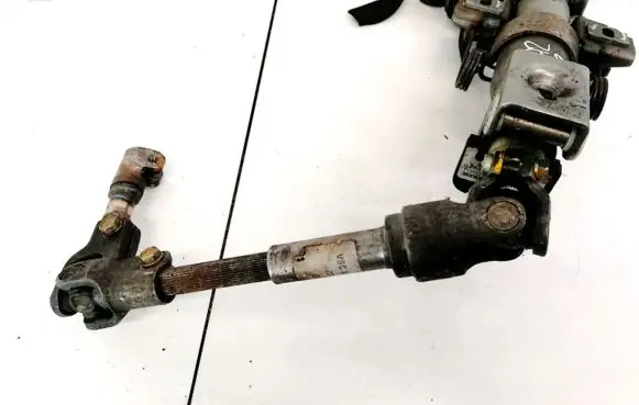 Toyota Avensis Verso Steering wheel axle