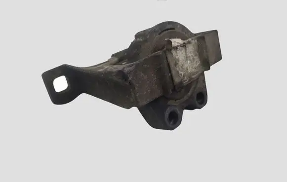 Ford C-MAX II Engine mount bracket