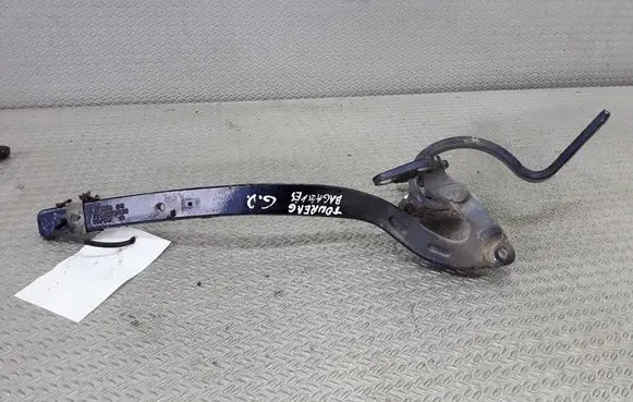 Volkswagen Touareg I Tailgate/trunk/boot hinge 7L6827302B