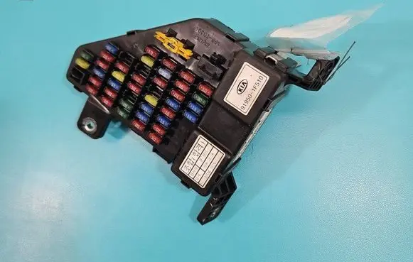 Fuse box set