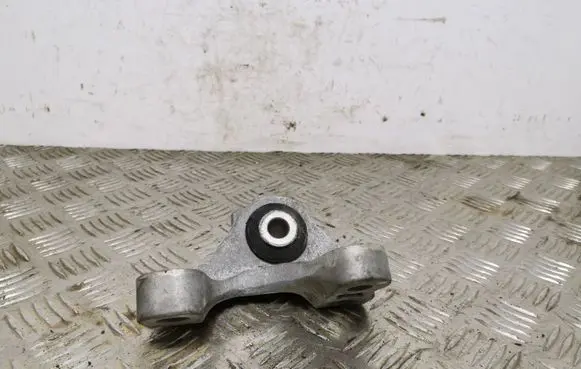 Jeep Cherokee Engine mount bracket 68172353AD