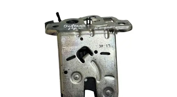 Skoda Octavia Mk3 (5E) Tailgate/trunk/boot lock/catch/latch 5E0827505